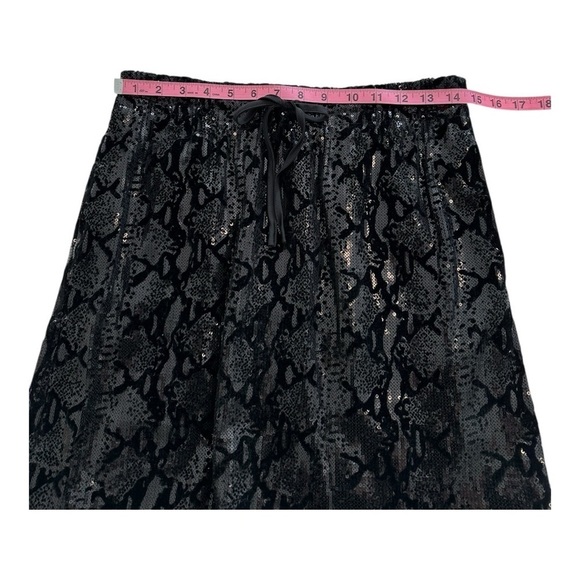 Joe Fresh Sequins Snakeskin A-Line Mini Skirt - Size Small - Picture 6 of 9